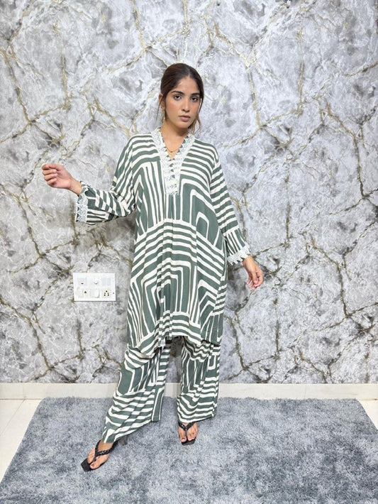 Zehra Stripe Pakistani Neck Co-Ord Set